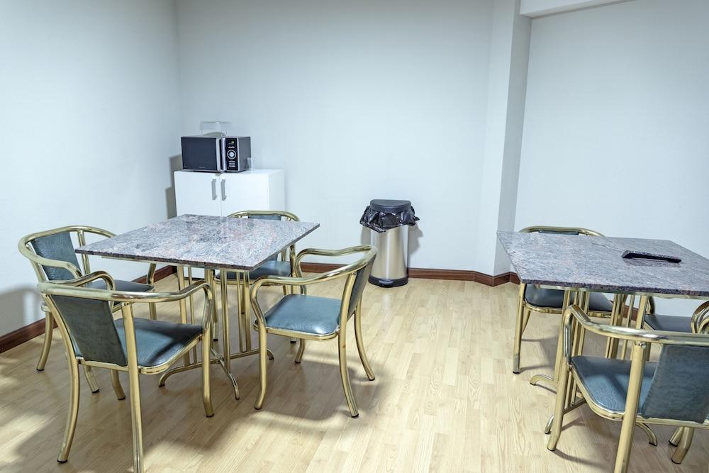 Hostal Alda Palencia Plaza Ngoại thất bức ảnh