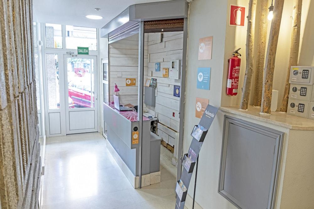 Hostal Alda Palencia Plaza Ngoại thất bức ảnh