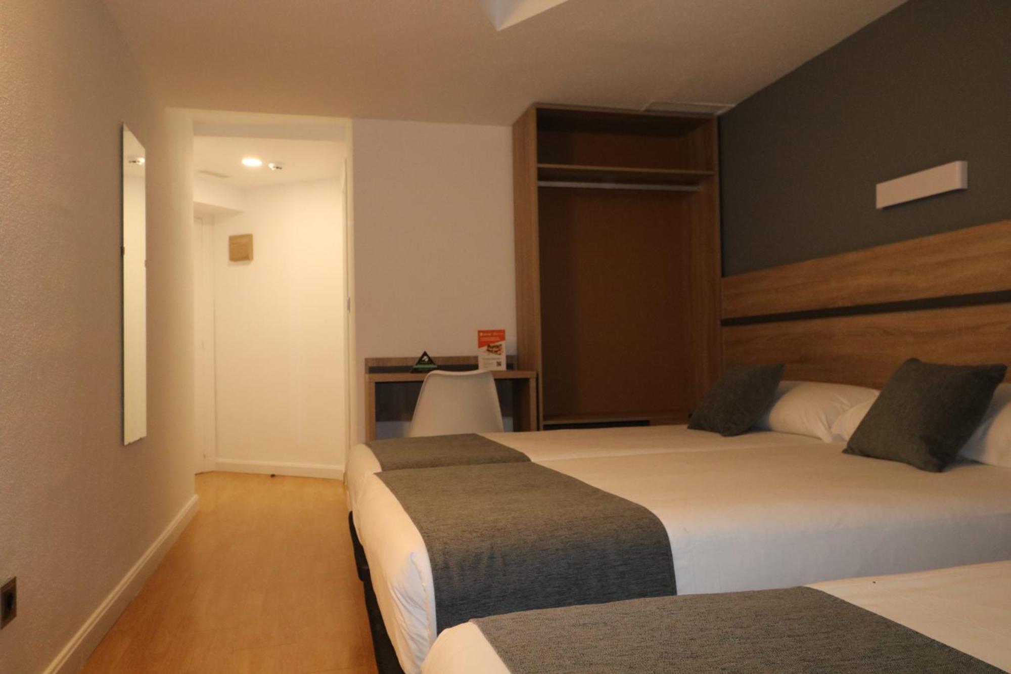 Hostal Alda Palencia Plaza Ngoại thất bức ảnh