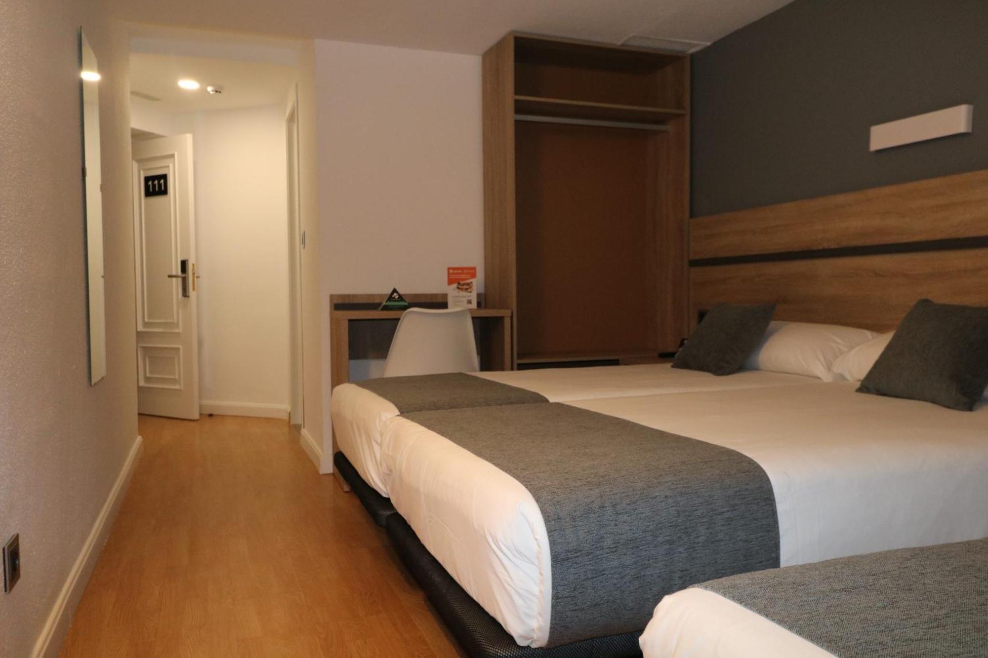 Hostal Alda Palencia Plaza Ngoại thất bức ảnh